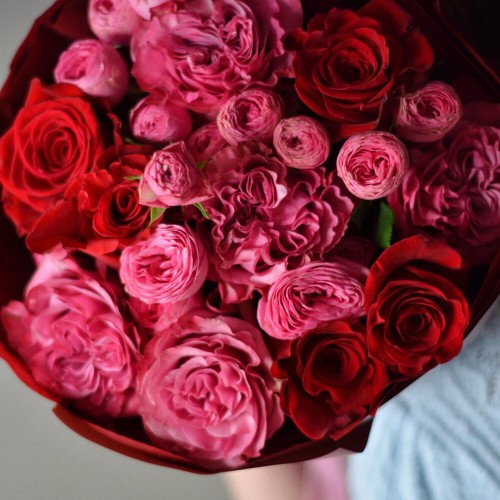 Букет №107 розы классические и пионовидные