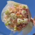 Букет №109 пионовидные розы и эустома