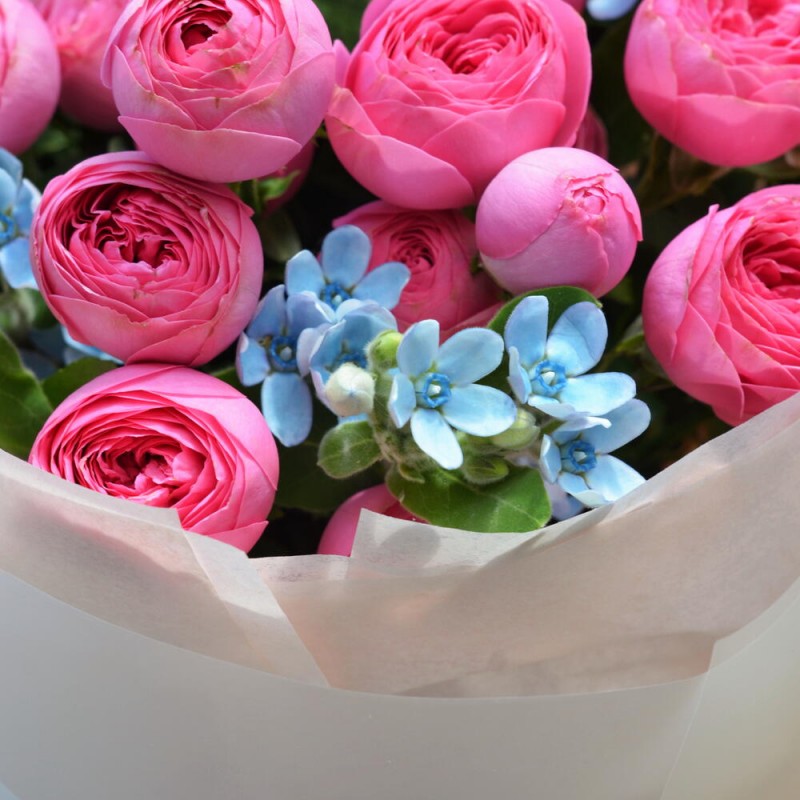 Bouquet No. 135 forget-me-nots and Giselle