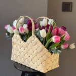 51 tulpan in korzine