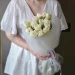 Букет из 15 пионовидных тюльпанов белых