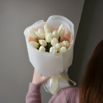 Букет из 15 тюльпанов белых