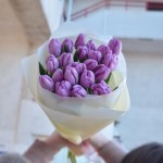 Букет из 21 пионовидного тюльпана лавандового