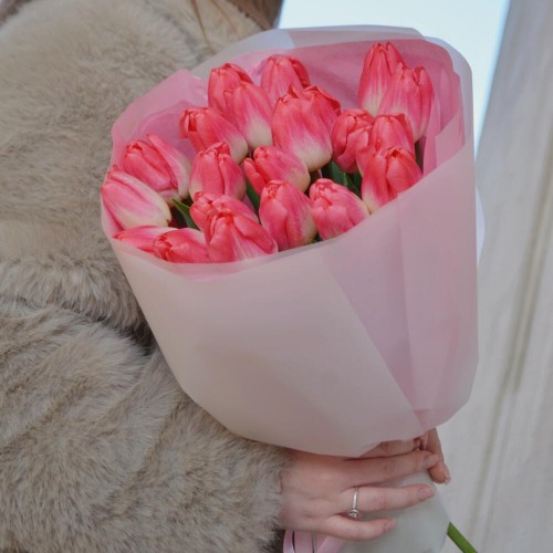 Букет из 21 тюльпана Super Model