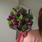 Букет из 21 тюльпана фиолетового