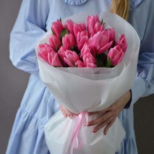 Букет из 21 тюльпана розового