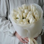 Букет из 25 белых тюльпанов