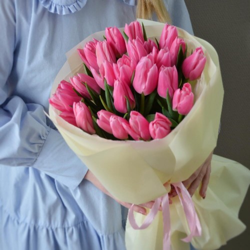 Букет из 25 тюльпанов розовых