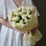 Букет из 31 пионовидного тюльпана белого