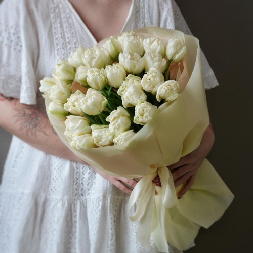 Bouquet of 31 white peony tulips