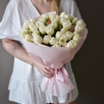 Букет из 35 пионовидных тюльпанов белых