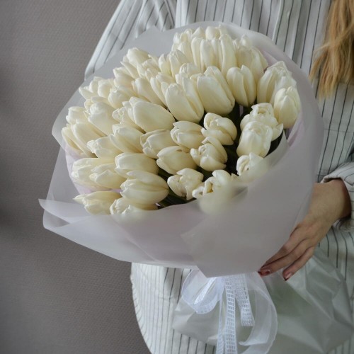 Букет из 51 тюльпана белого