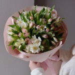 Букет Панакота из 15 альстромерий в Минске