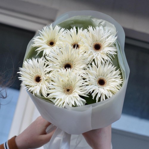 Монобукет из игольчатых гербер