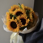 Букет из 11 подсолнухов