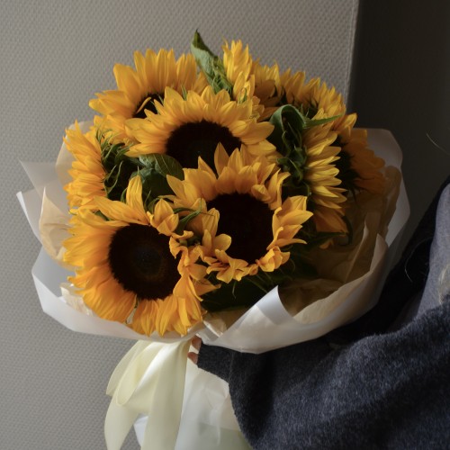 Букет из 11 подсолнухов