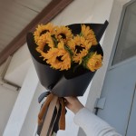 Букет из 7 подсолнухов