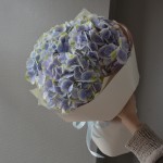 Букет из 3 голубых гортензий