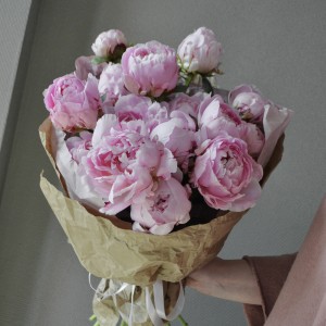 Bouquet of 15 peonies Sarah Bernhardt