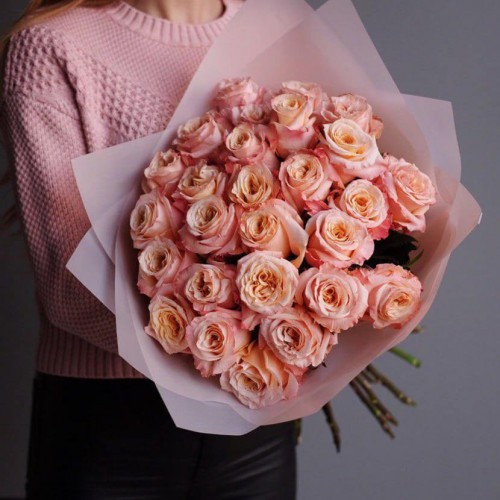 Букет из 25 пионовидных роз Shimmer