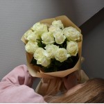 Букет из 15 роз Mondial