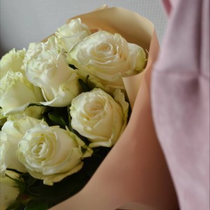 Букет из 15 роз Mondial