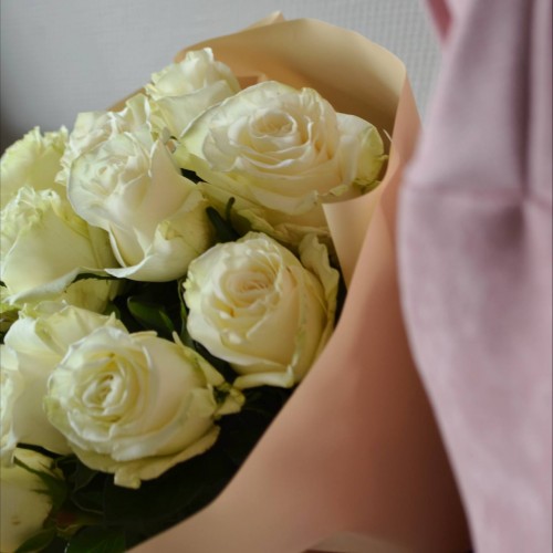 Букет из 15 роз Mondial