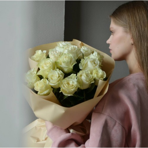 Букет из 15 роз Mondial