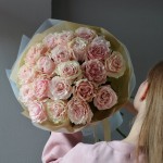 Bouquet of 21 roses Pink Mondial