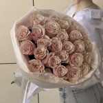 Bouquet of 25 Pink Mondial Roses