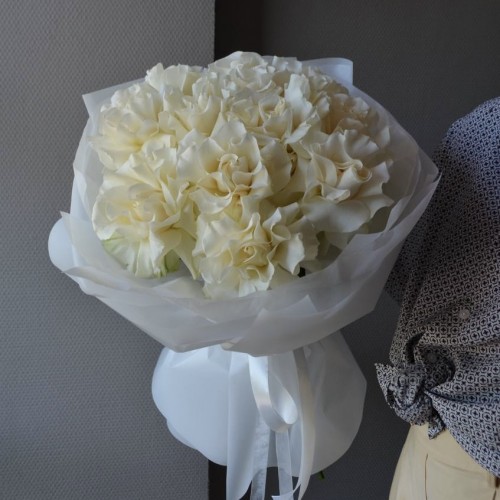 Букет из 11 французских роз белых