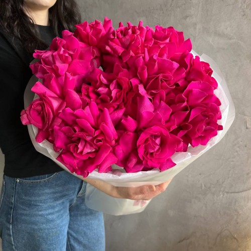 Букет из 11 французских роз малиновых