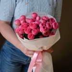 Букет «Муза» из 7 пионовидных кустовых роз